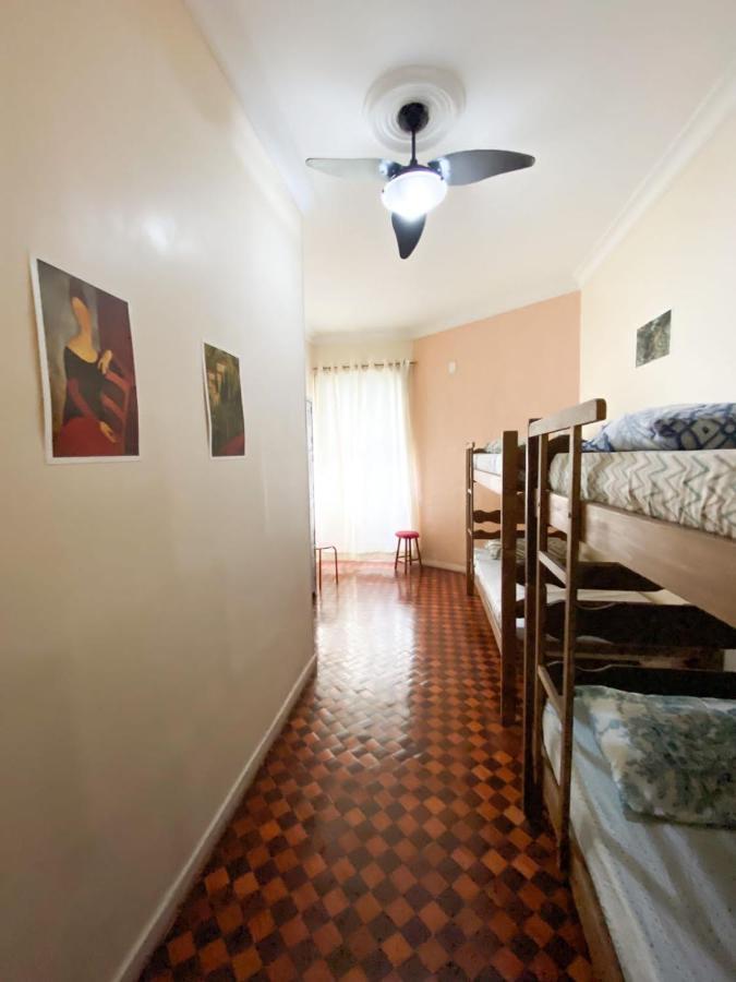 Rio Guesthouse - Um Quarteirao Da Praia De Copacabana Rio de Janeiro Exterior photo